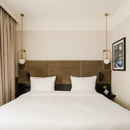 Royal Tulip Szálloda 5*
