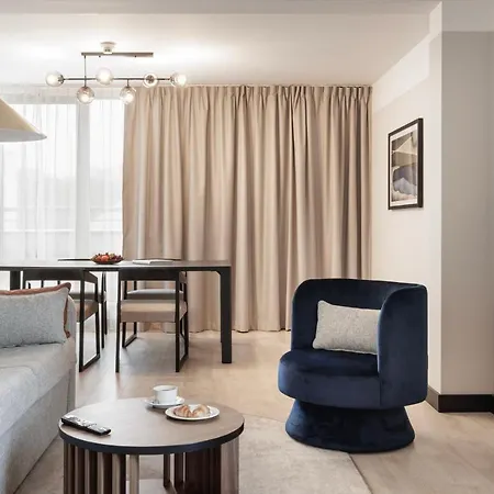 Royal Tulip Szálloda 5*