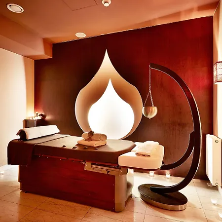 فندق Royal Tulip كولوبرزيغ