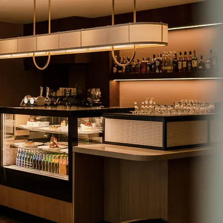 Royal Tulip فندق