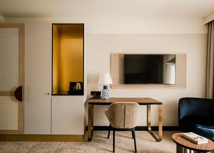 Royal Tulip Hotel 5*